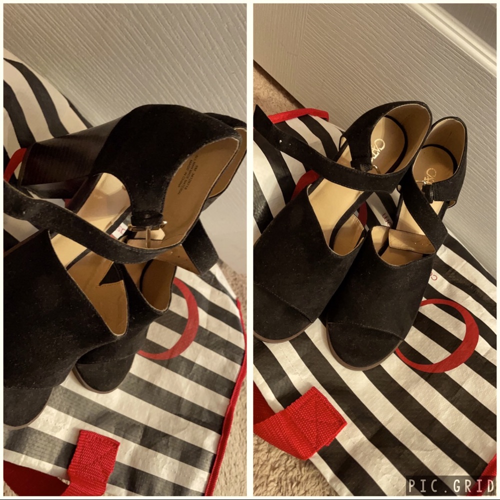 Black,suede block heels.